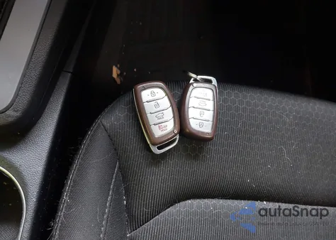 2018 Hyundai Elantra Value Edition из США, поврежденный, VIN KMHD84LF6JU606149